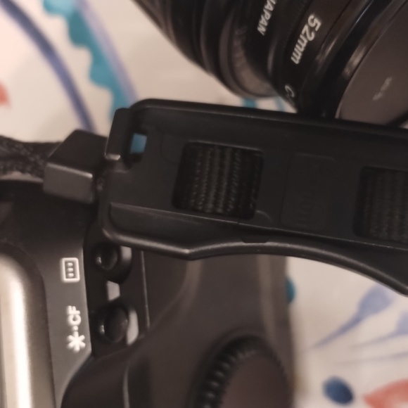 CANON Camera EOS ELANII - Picture 9 of 10